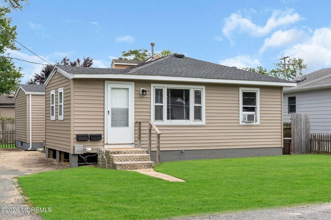 Building Photo - 1218 Lister St