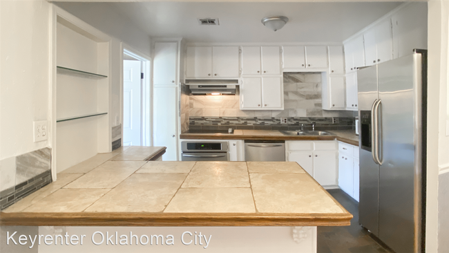 Building Photo - 3 br, 2 bath House - 1622 W Britton Rd