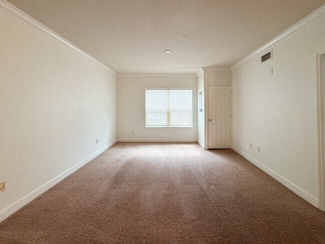 Foto del edificio - Perfectly priced 1/1 in heart of Downtown Orlando