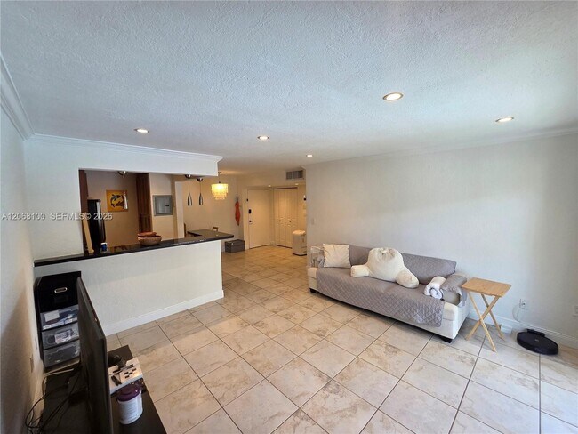Foto del edificio - 7401 SW 82nd St