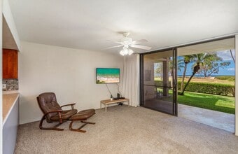 Building Photo - 940 S Kihei Rd