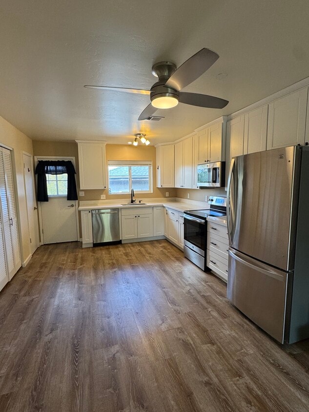 Foto principal - 717 S Granite St