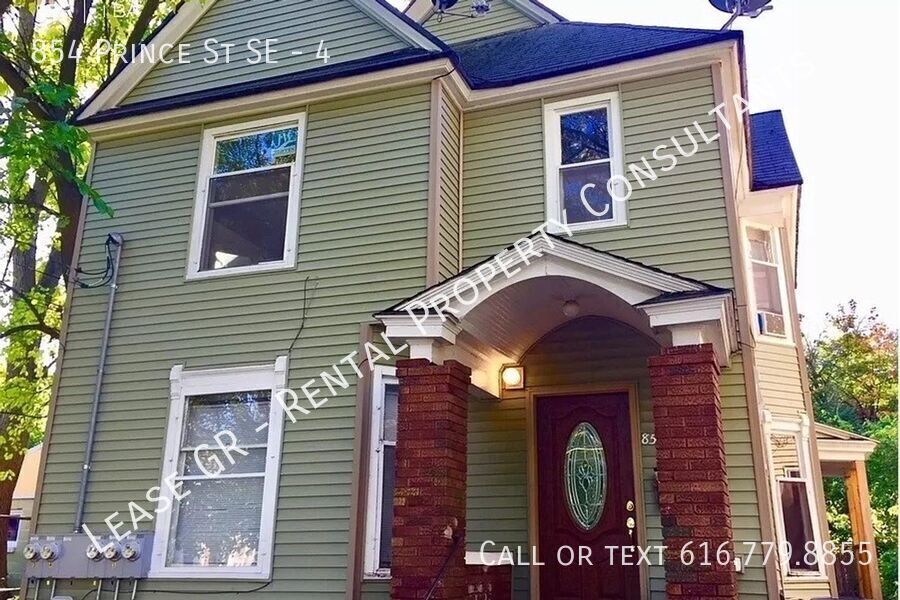 Primary Photo - Spacious One Bedroom Apartment!