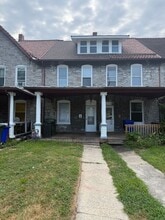 Building Photo - 18 1/2 Belview Ave