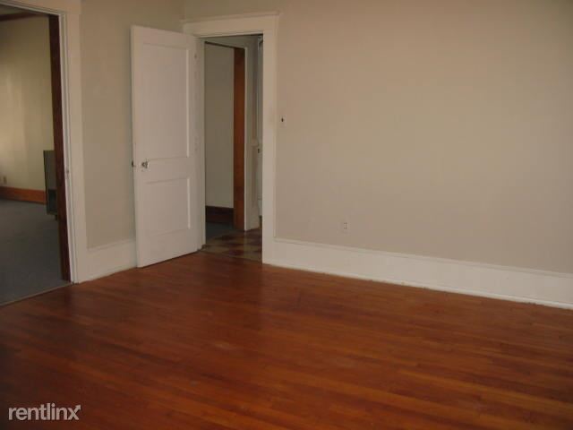 Foto del edificio - 1 br, 1 bath Apartment - 130 Deane St
