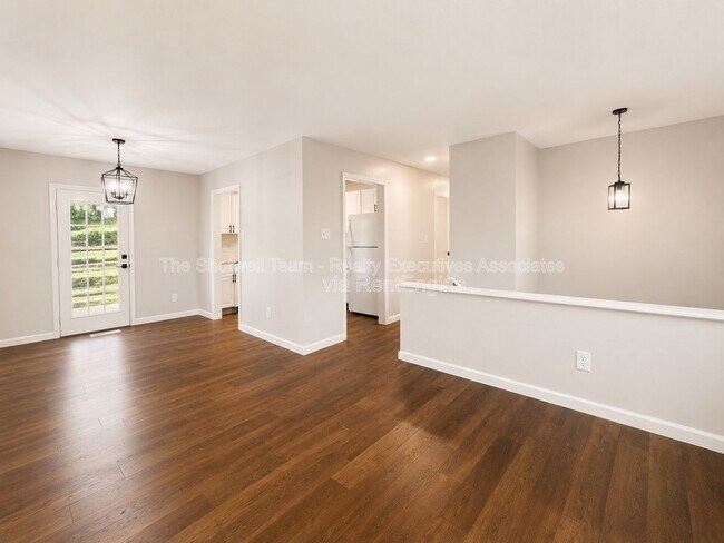 Foto del edificio - 6814 Trousdale Rd NW