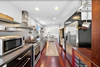 Spacious Fully equipped Kitchen - 8 Calvert Ave