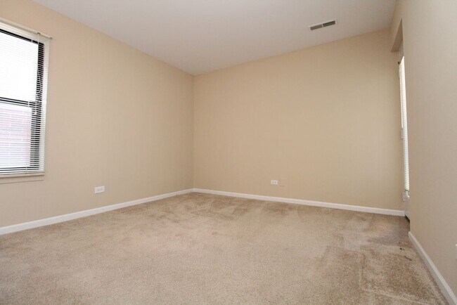 Building Photo - 1720 N Halsted St