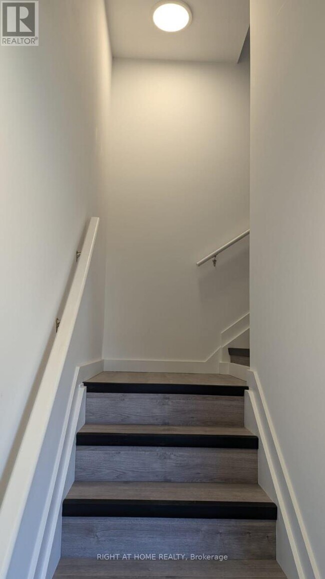 Building Photo - 139 HighRiver Trl