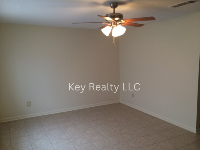 Foto del edificio - 6016 Quail Ridge