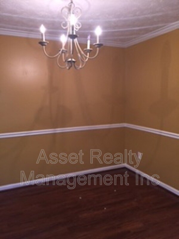 Foto del edificio - 8212 Tangle Grove Ln