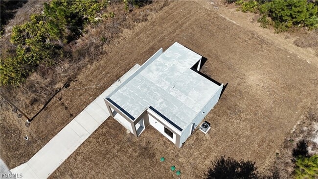 Building Photo - 1135 Randletree St E