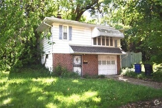 Building Photo - 3583 Lloyd Rd