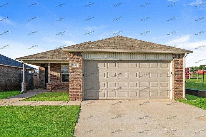 Photo - 9208 SW 56th St (Oklahoma City, OK)