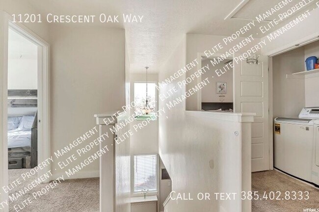 Foto del edificio - 11201 Crescent Oak Way