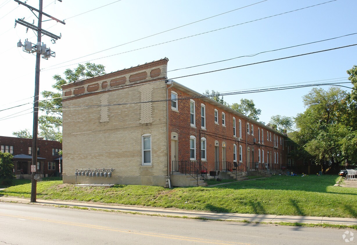 13311347 Indianola Ave Apartments in Columbus, OH