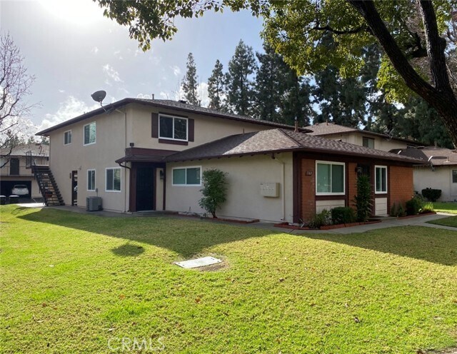 Primary Photo - 1168 W Calle Del Sol