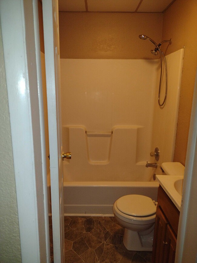 Bathroom - 1126 Freas Ave