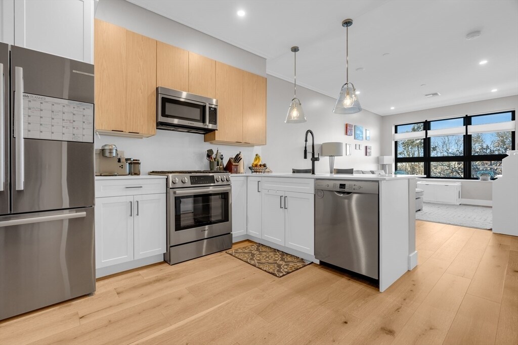 Foto principal - 70 Leo M Birmingham Pkwy