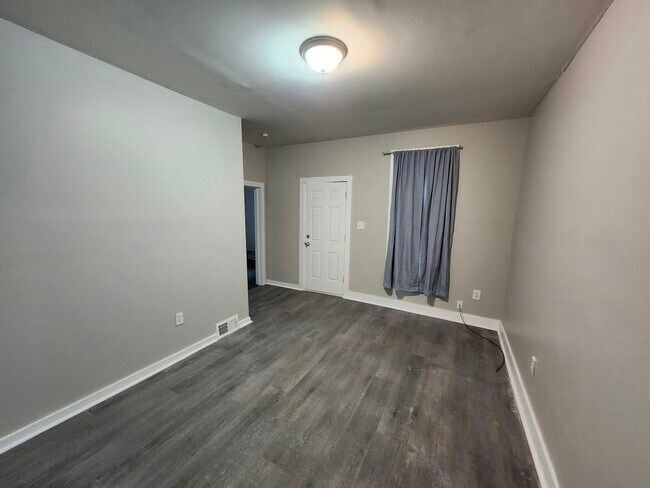 Foto del edificio - 2033 W 98th St