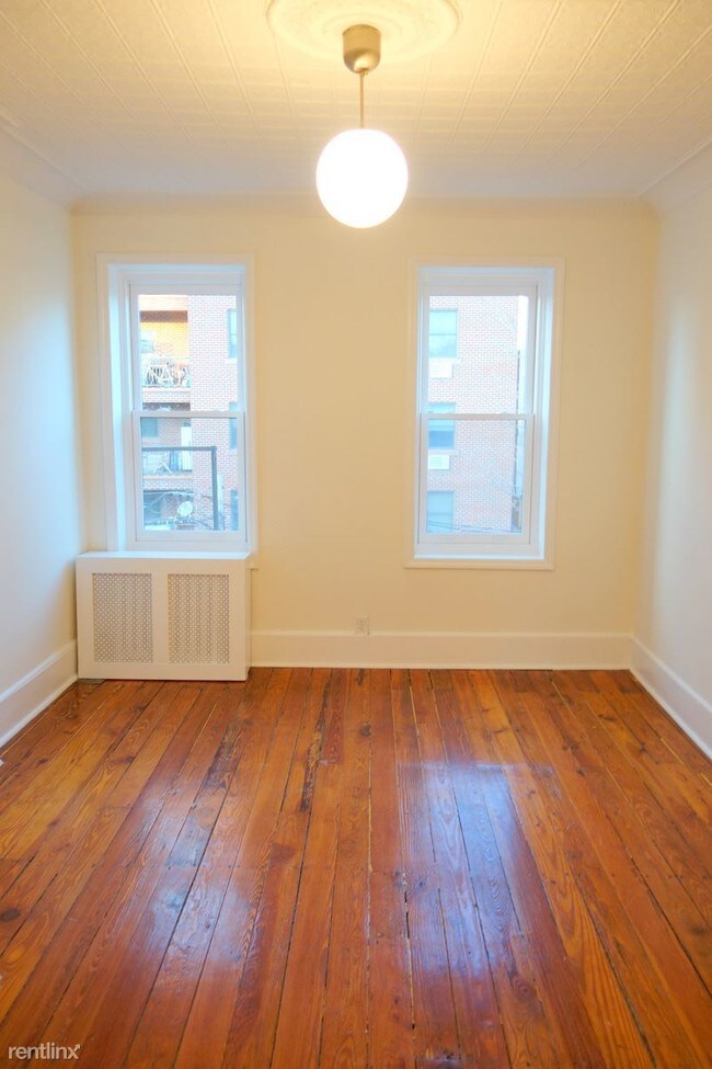 Building Photo - 345 Sackett St