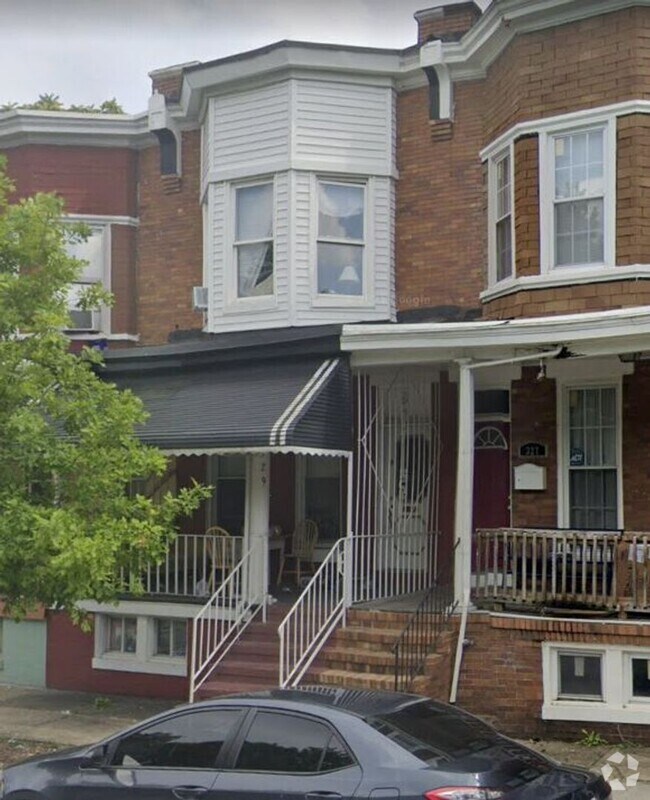 Building Photo - 329 E 28th St
