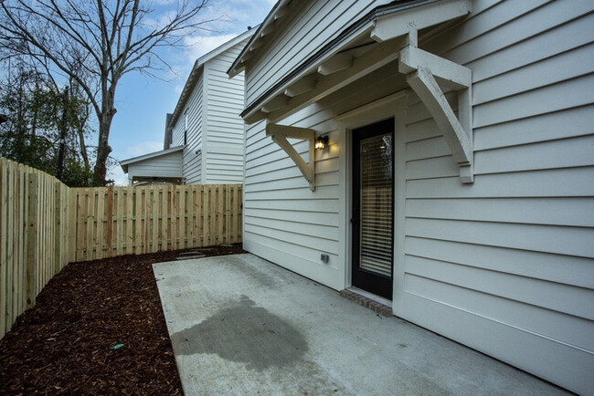 Building Photo - New Cottage in New Community!