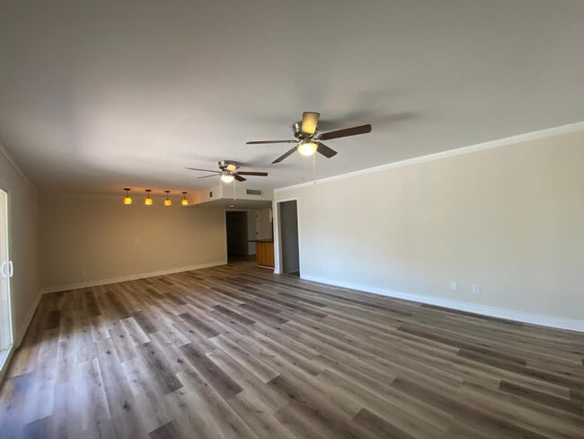 Foto del edificio - 5149 E Shaw Butte Dr