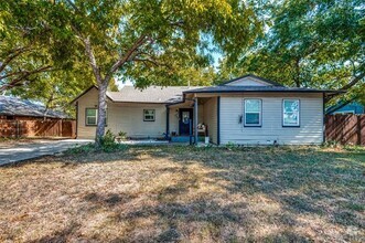 Building Photo - 503 Magnolia St