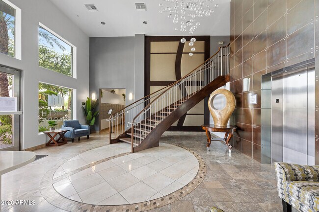 Building Photo - 945 E Playa Del Norte Dr