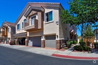Building Photo - 6530 Bucking Horse Ln