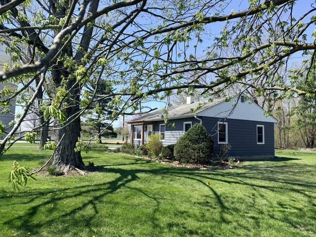 Foto del edificio - 6480 E County Road 700 N