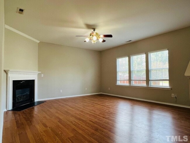 Foto del edificio - 4 Bedroom Single Family House in Morrisville RTP