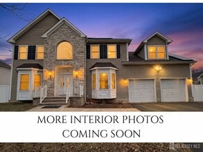 Building Photo - 105 Churchill Ave