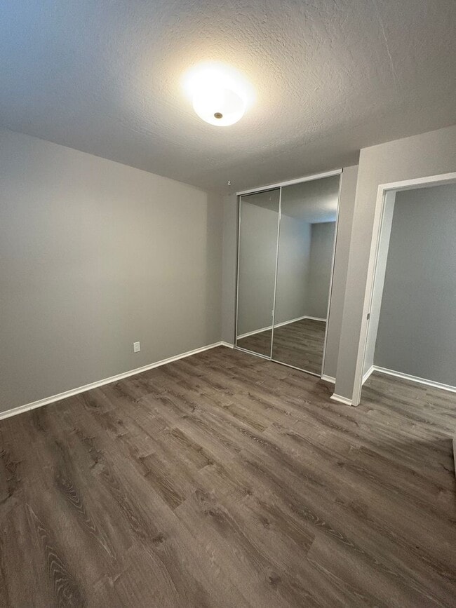 Foto del edificio - 425 Plum St