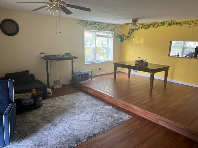 Building Photo - 16 Veros Ln