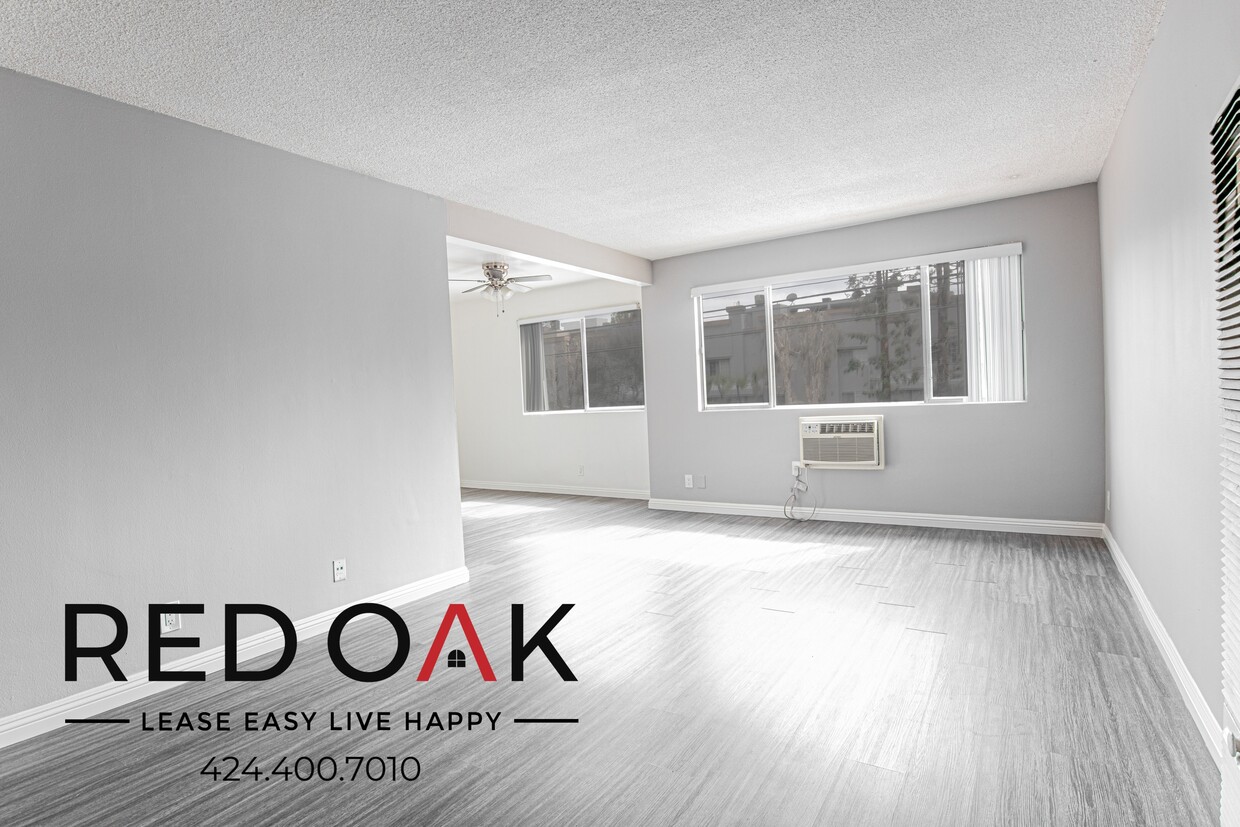 Foto principal - 12737 Moorpark St