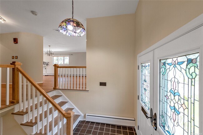 Building Photo - 117 Croyden Ct