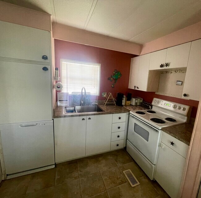 Foto del edificio - 710 N Silver Cir