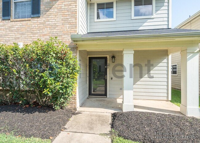 Building Photo - 11944 Chanteloup Dr