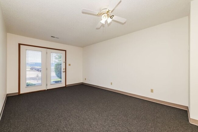 Building Photo - 339 Lewis B Moore Dr