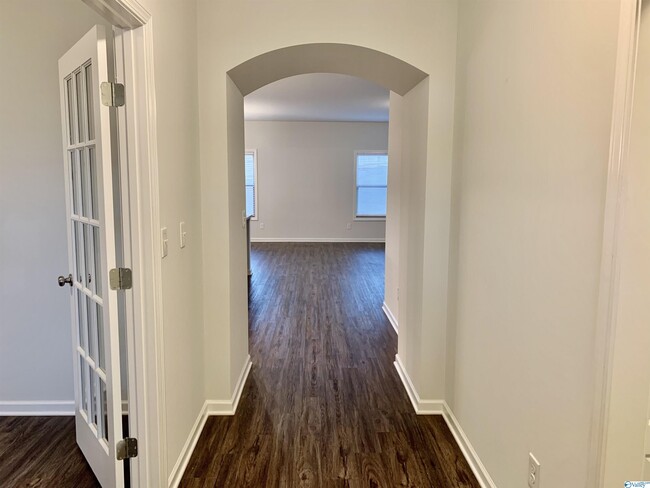 Foto del edificio - 290 Holt St
