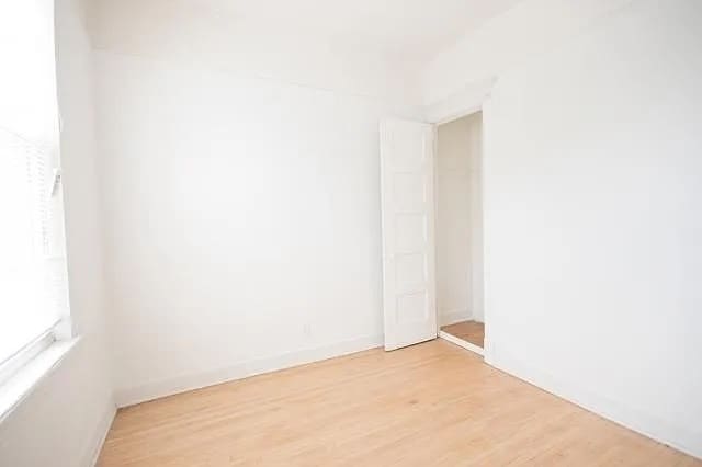 Building Photo - 3730 W Dickens Ave