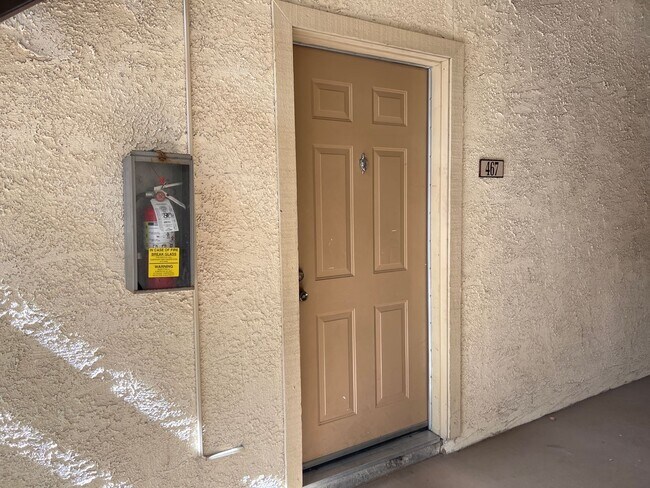 Foto del edificio - 4960 Indian River Dr