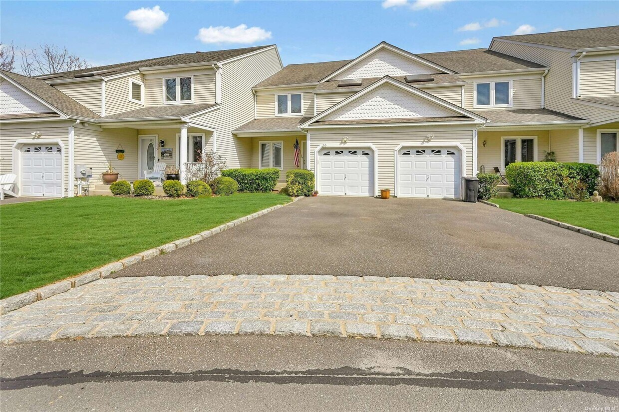 Foto principal - 32 Lindbergh Cir