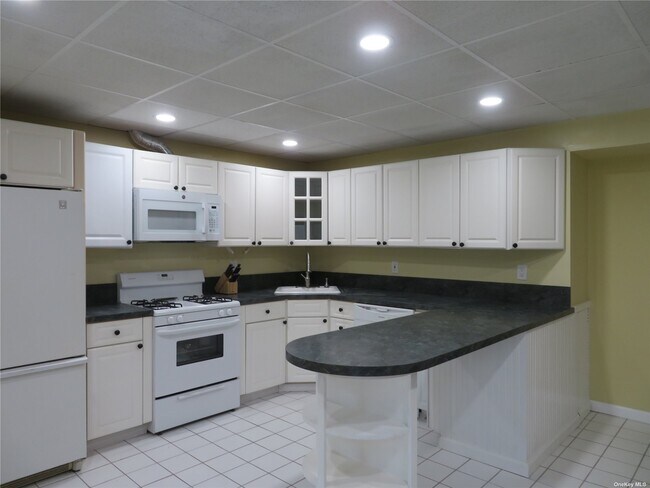 Foto del edificio - 33 Pine Cone Ln