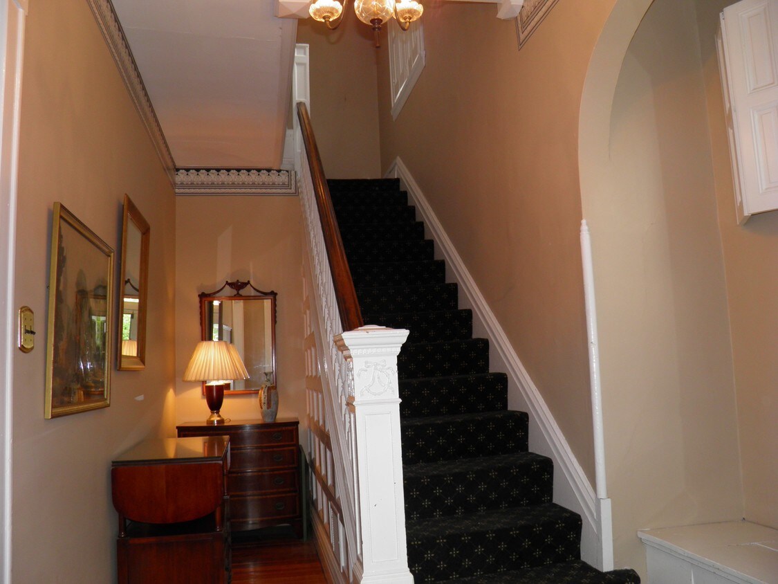 116 W Swissvale Ave Unit 2, Pittsburgh, PA 15218 Apartments in