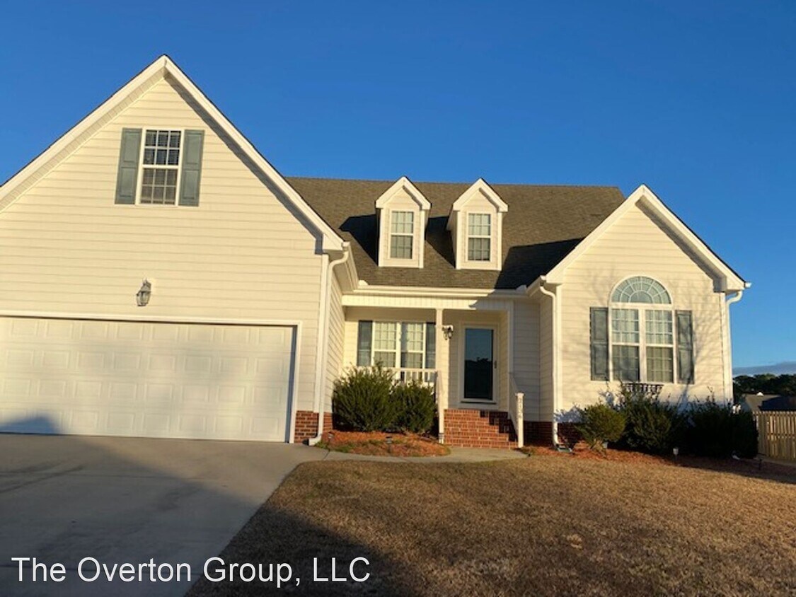 3 br, 2 bath House 2136 Cherry Tree Lane House Rental in