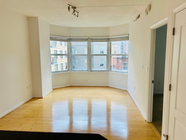Foto principal - 1111 11th St NW