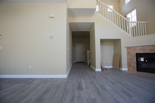 Foto del edificio - 42084 Orange Blossom Dr